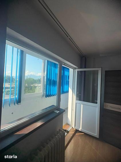 Apartament cu 2 camere decomandat în Triaj