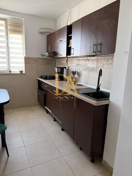 Apartament cu 2 camere semidecomandat în Alexandru Obregia