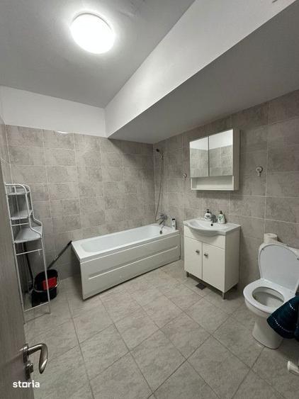 Apartament cu 2 camere decomandat, mobilat în Central