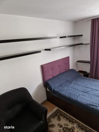 Apartament cu 3 camere, mobilat în Pajura