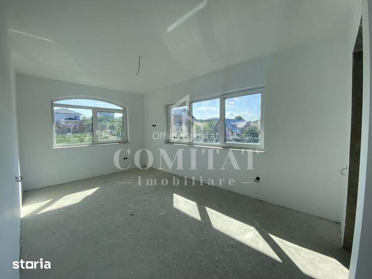 Casa de vanzare | Dispunere pe 2 niveluri | Localitatea Dezmir