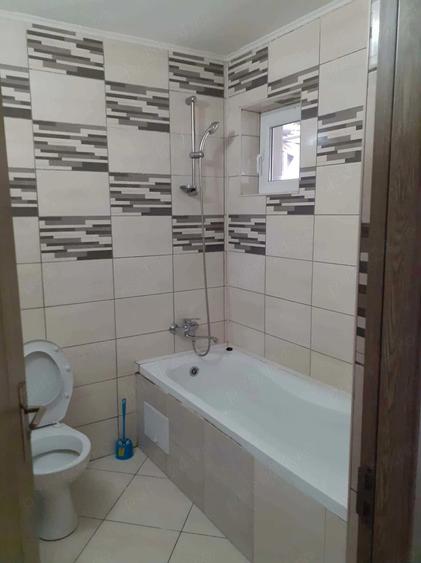 Casă cu Teren 802 Mp în Teiu
