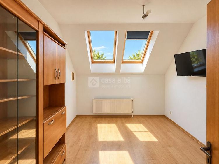 Apartament cu 3 camere decomandat în Păcurari