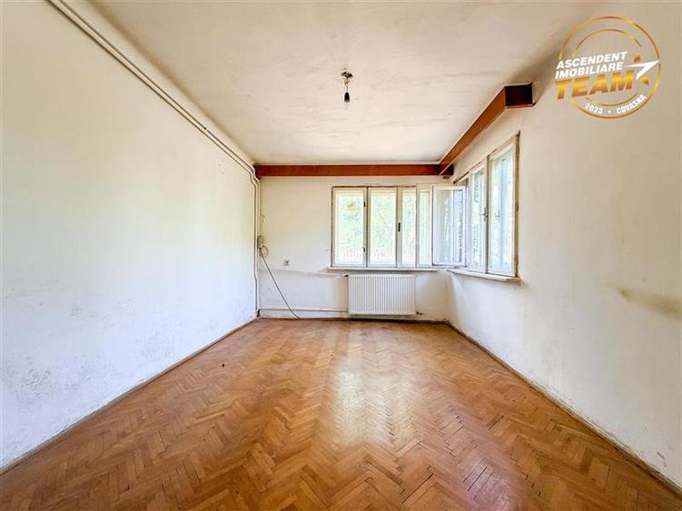 Casă individuală cu 3 camere cu Canalizare în Simeria