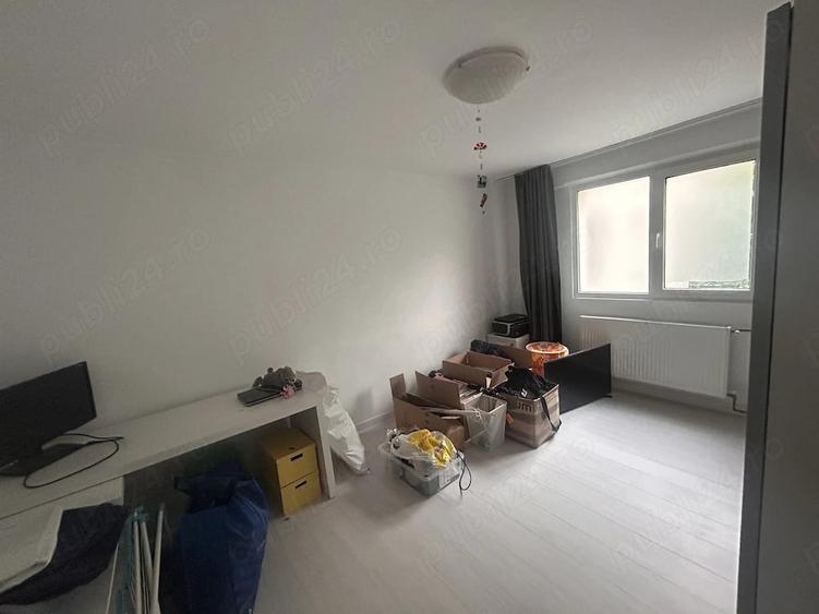 Apartament cu 3 camere decomandat în Lujerului