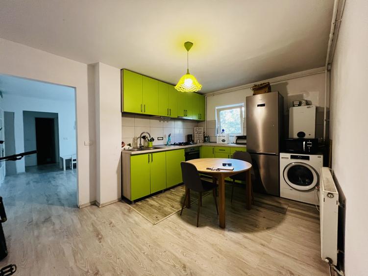 Apartament cu 2 camere semidecomandat, mobilat în Bogdăneștilor