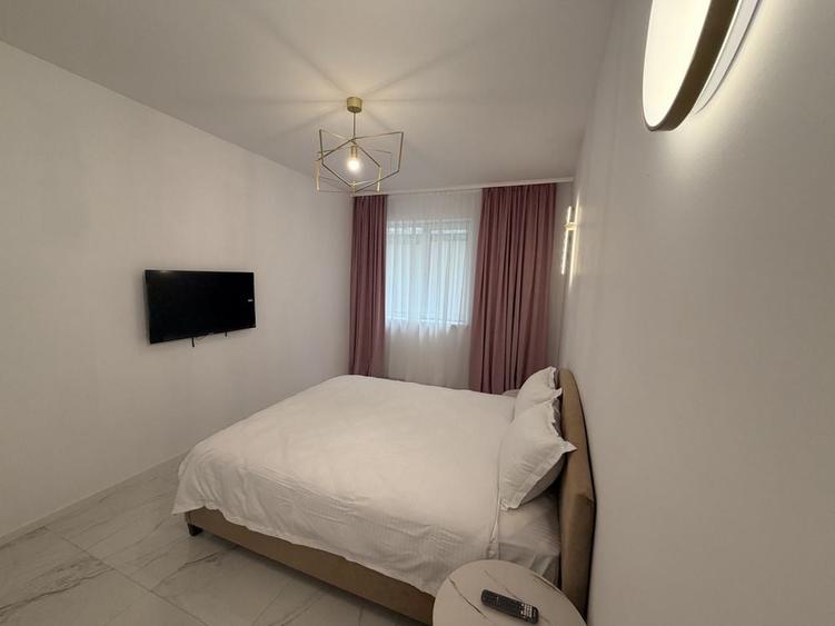 Apartament cu 2 camere decomandat în Runcu
