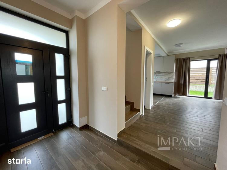 Casa / Vila cu 4 camere de inchiriat - Dezmir - 18