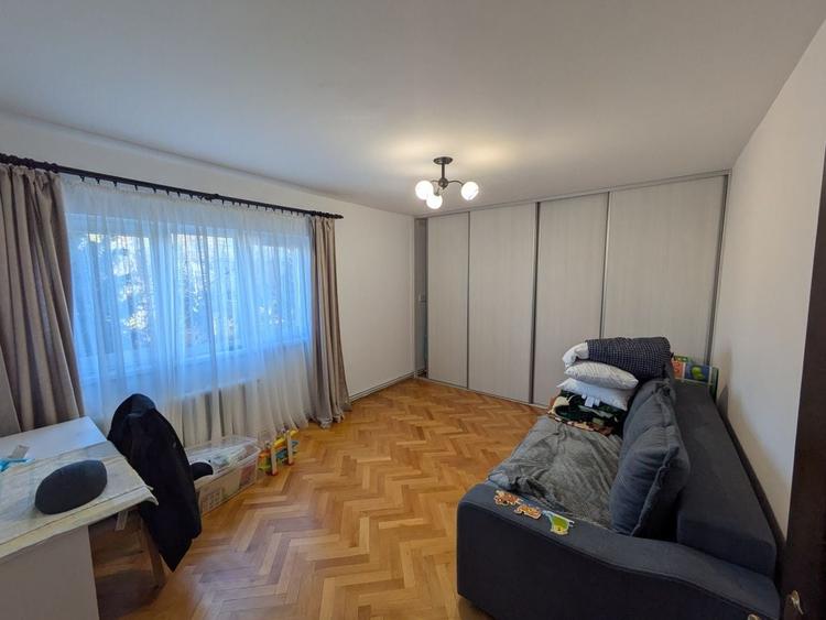 Apartament cu 2 camere decomandat în Zorilor