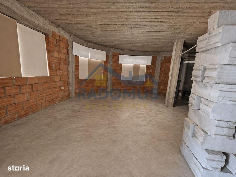 Casă cu 4 camere în Central