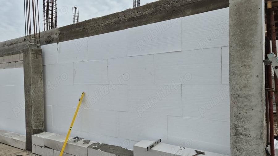 Casă cu 3 camere cu Teren 250 Mp în Olteni