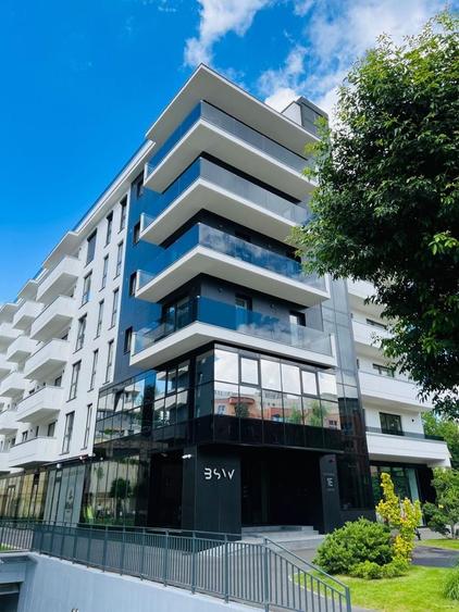 Apartament cu 4 camere decomandat în Griviței