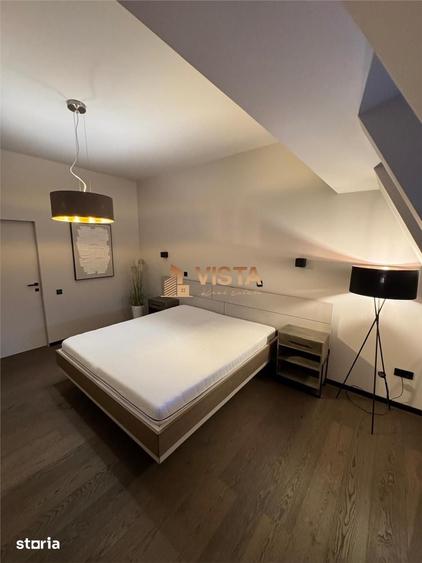 Apartament cu 2 camere decomandat în Tractorul