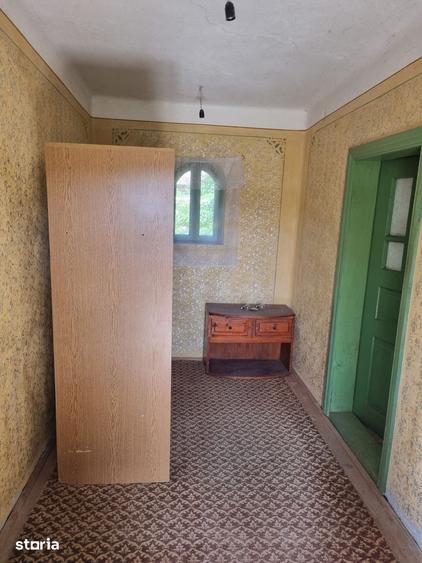 Casă cu 4 camere cu Teren 1500 Mp în Barcanele