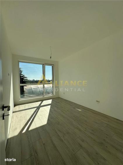 Apartament cu 3 camere în Central — fotografia 3