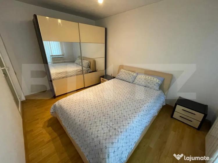 Apartament cu 3 camere decomandat în Petros