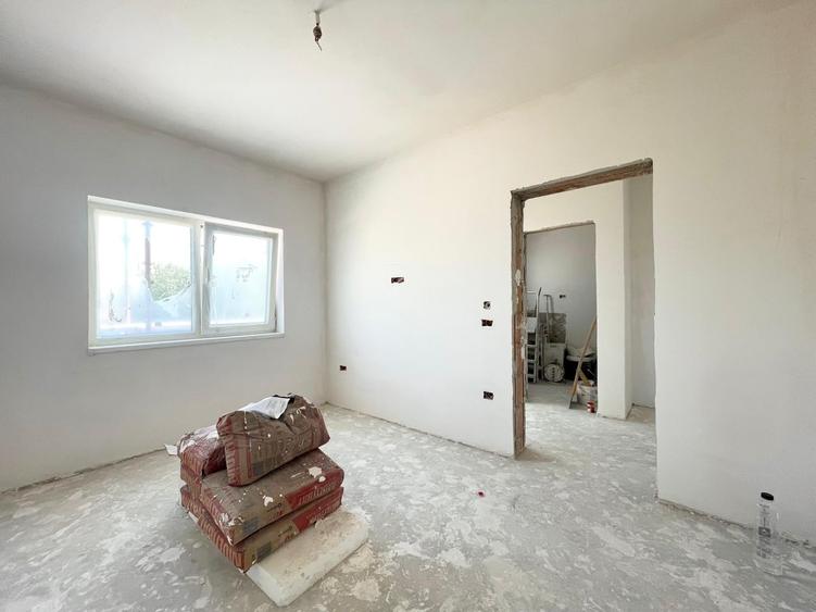Duplex cu 3 camere cu Canalizare în Urseni