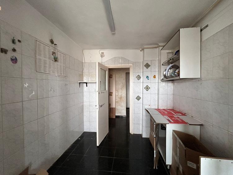 Apartament cu 2 camere decomandat, mobilat în Vest