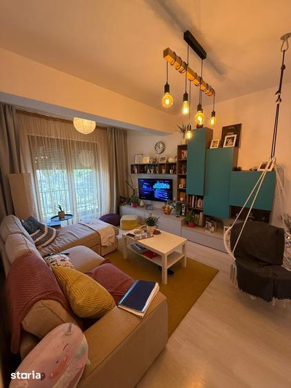 Apartament cu 3 camere decomandat în Rahova