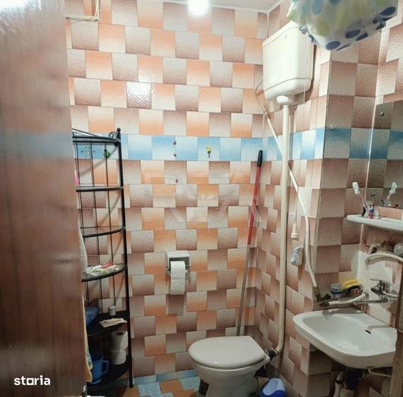 Apartament cu 4 camere decomandat în Crângași
