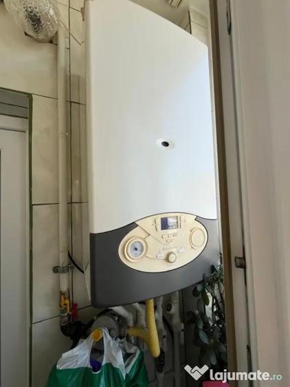 Apartament cu 3 camere decomandat în E3