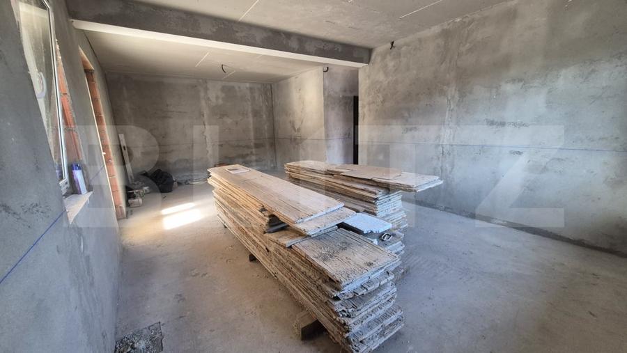 Duplex cu 4 camere cu Canalizare în Vetiș