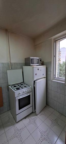 Garsonieră decomandată în Colentina