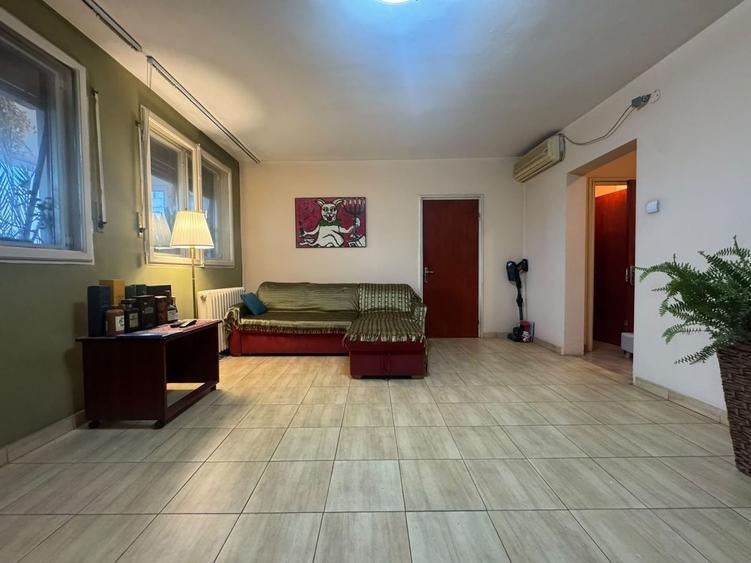 Apartament cu 2 camere semidecomandat, mobilat în Dorobanți
