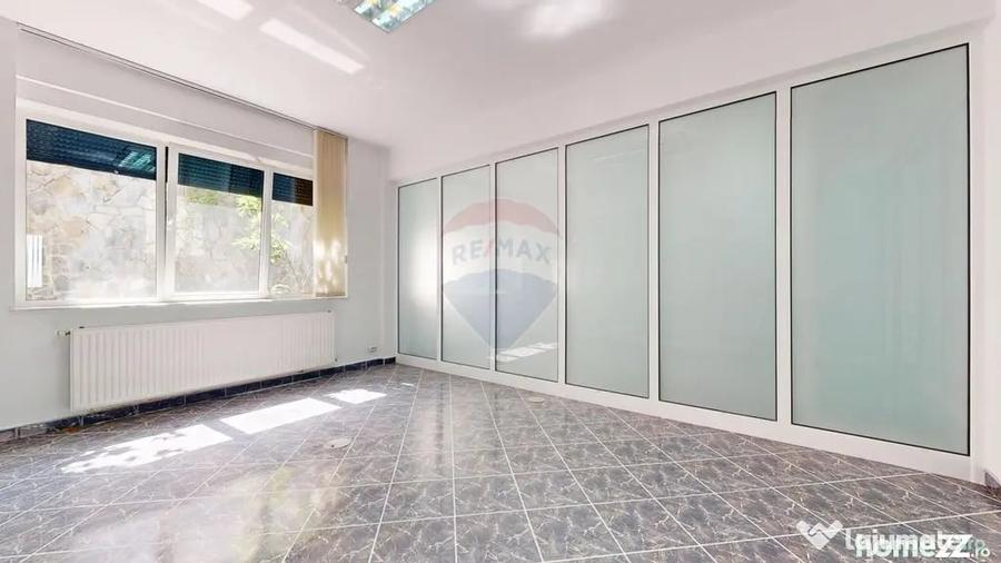 Spațiu comercial, de 245 mp, în Ultracentral