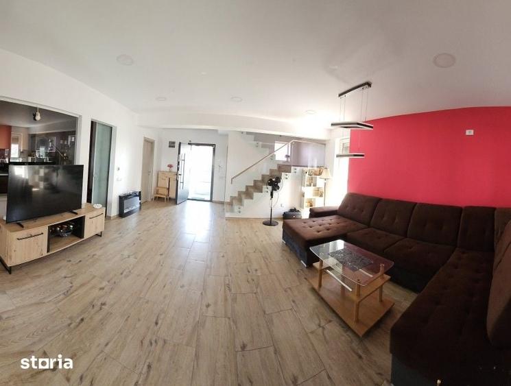 Casă cu 5 camere cu Teren 230 Mp în Balotești