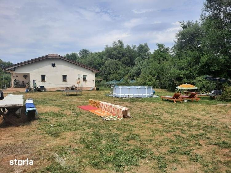 Casă cu 3 camere cu Teren 120 Mp în Băcia