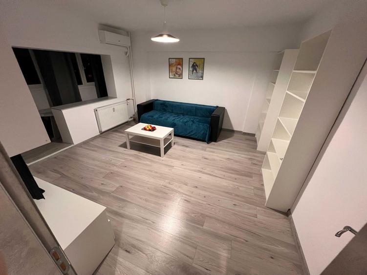 Apartament cu 2 camere decomandat în 1 Decembrie 1918