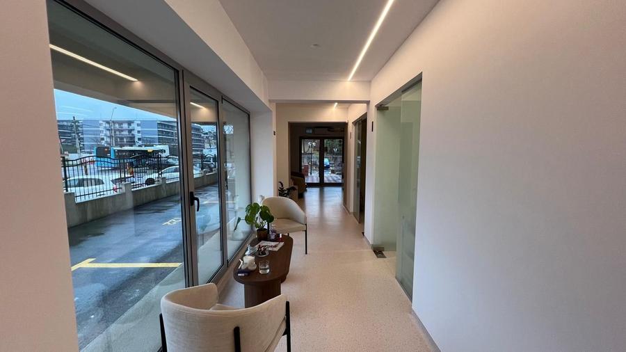 Spațiu comercial, de 247 mp, în Prelungirea Ghencea