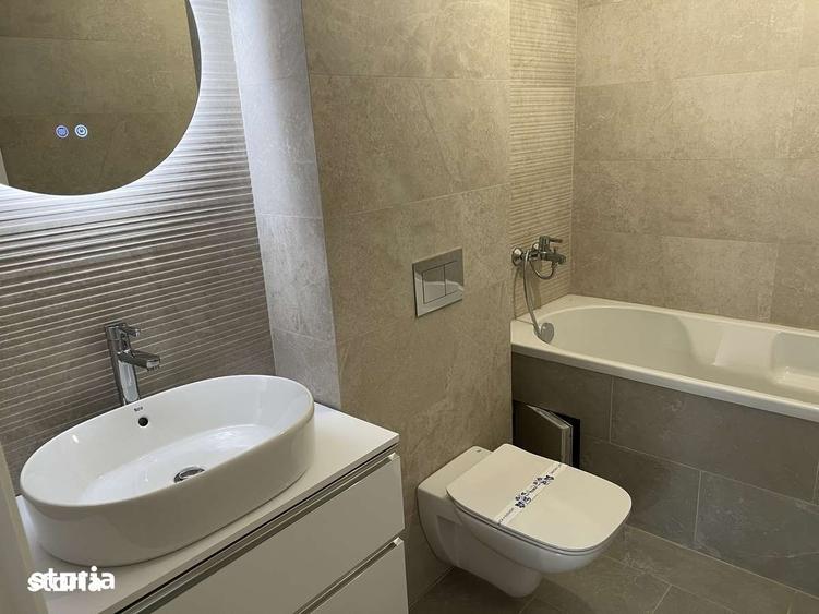 Apartament cu 4 camere în Armeneasca