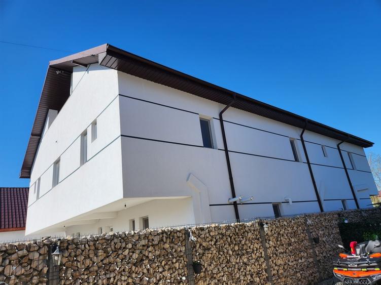 Casă cu 4 camere cu Teren 500 Mp în Lumina