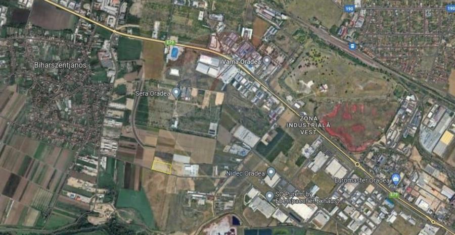 Teren de 6700 mp, în Sântion