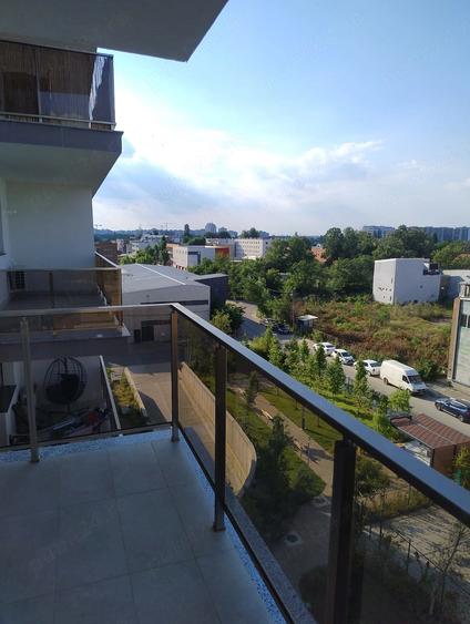 Garsonieră semidecomandată în Titan