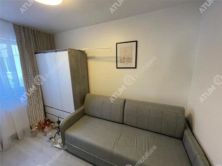 Apartament cu 3 camere decomandat în Vest