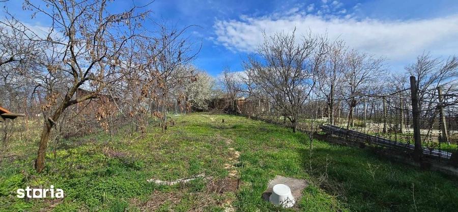 Casă cu 4 camere cu Teren 330 Mp în Iorga