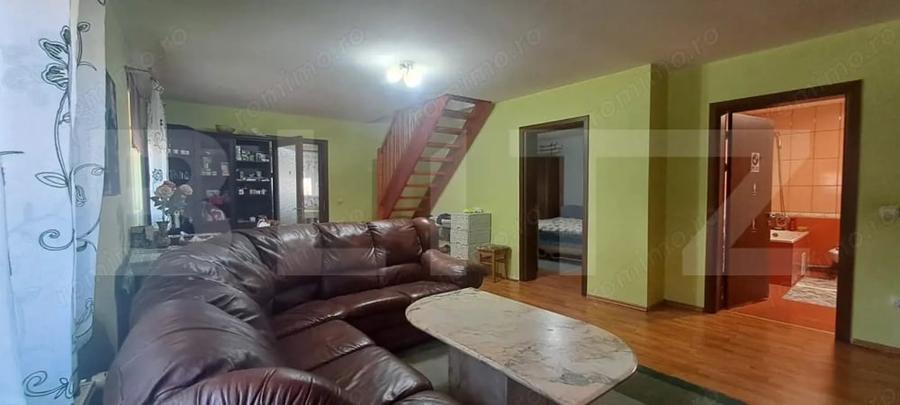 Casa superba, 5 camere, sat Feldioara, com. Ucea priveli?te la Mun?ii Fagara? - 9
