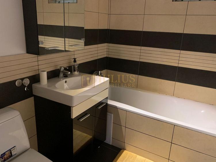 Apartament cu 3 camere semidecomandat, mobilat în Circumvalațiunii