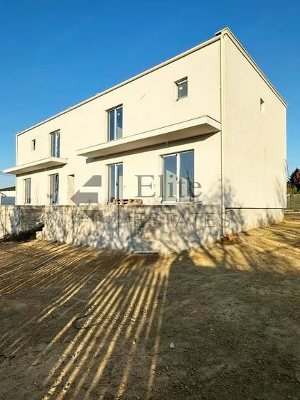 Casă cu 5 camere cu Teren 400 Mp în Dealuri Oradea