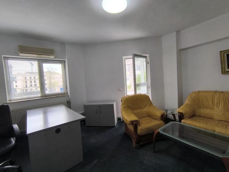 Spațiu comercial, de 80 mp, în Peninsula