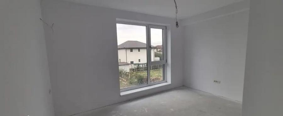 Casă cu 4 camere cu Teren 328 Mp în Central