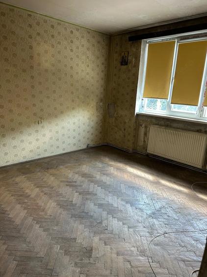 Apartament cu 2 camere nedecomandat în Central