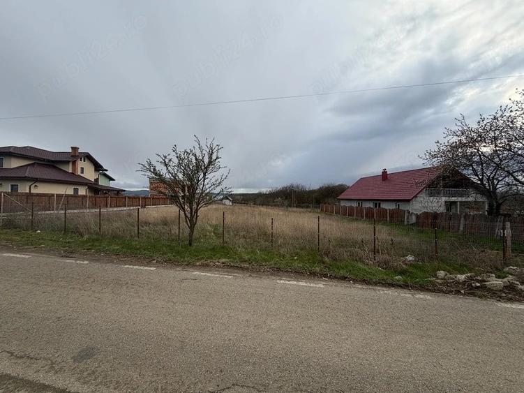 Teren de 1000 mp, în Miroslava