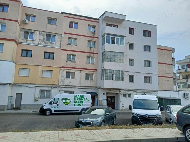Apartament cu 2 camere decomandat în Buhuși