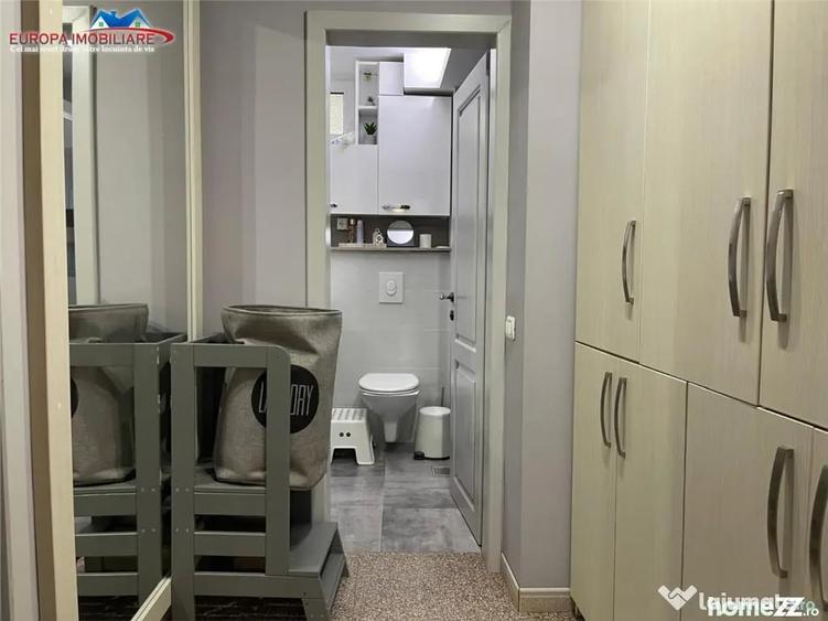 Apartament cu 3 camere decomandat în Central