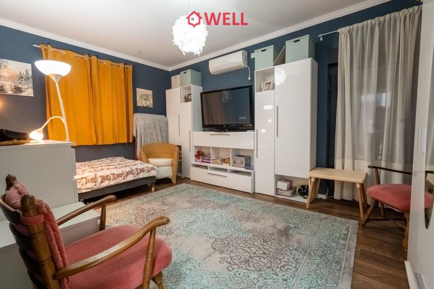 Casă individuală cu 8 camere cu Teren 739 Mp în Simeria