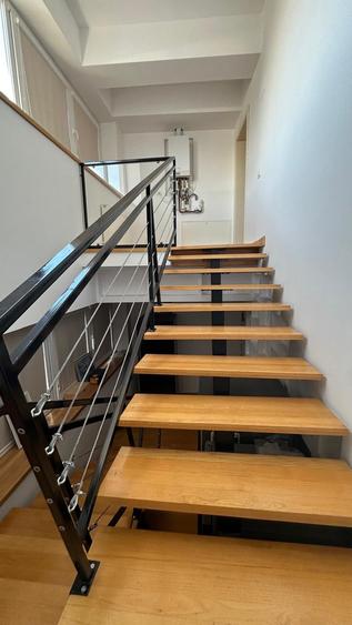 Apartament cu 5 camere decomandat în Faleza Nord